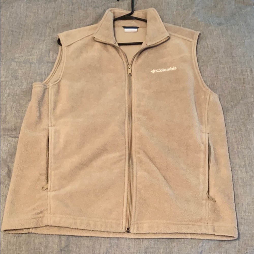 Columbia vest